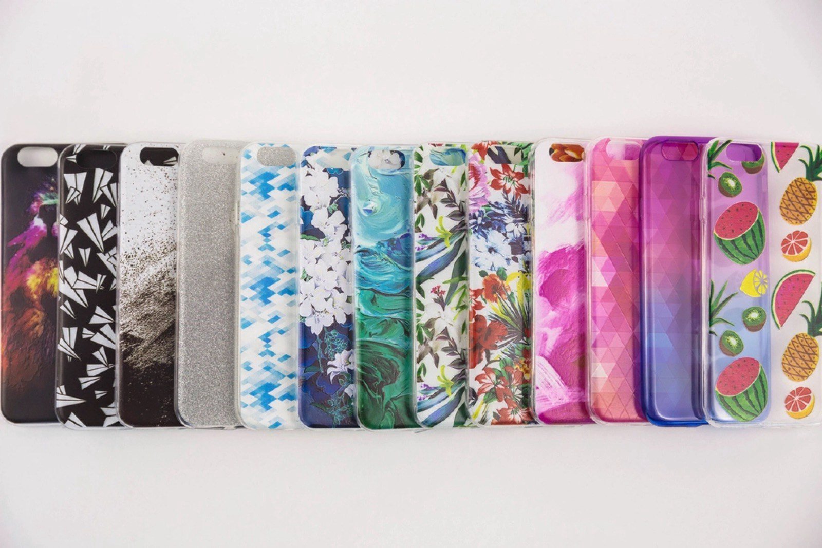 Các kiểu case: silicon, da, nhựa cứng Các kiểu case: silicon, da, nhựa cứng