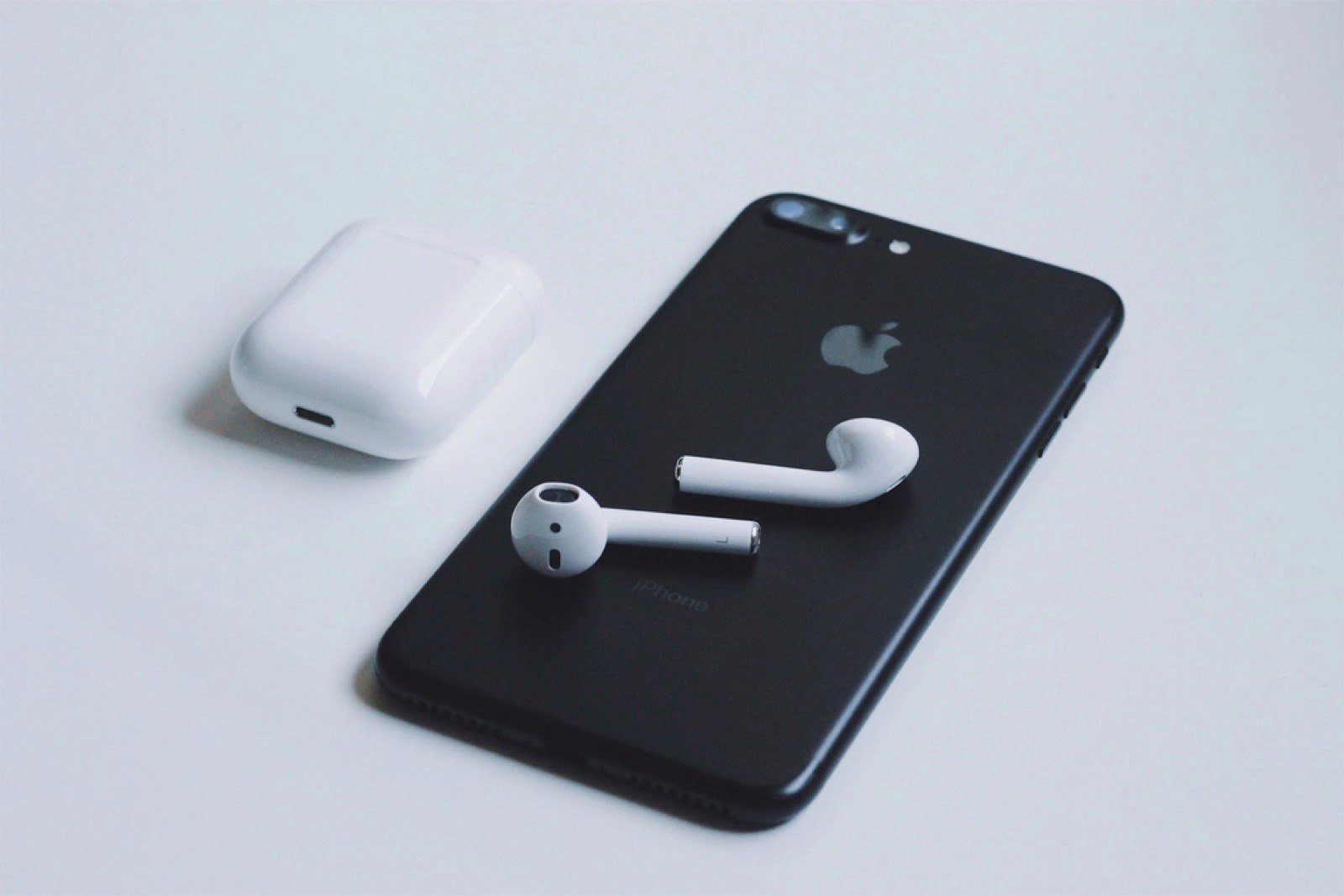 SoundPEATS TruePods: tai nghe nửa nhét tai đeo lâu